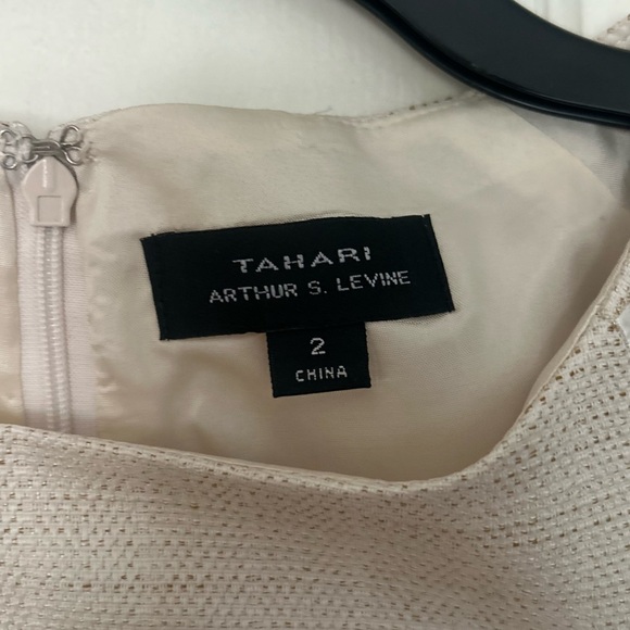 Elegant Cream Sleeveless Dress by Tahari. Size 2. NWT. - Picture 2 of 8